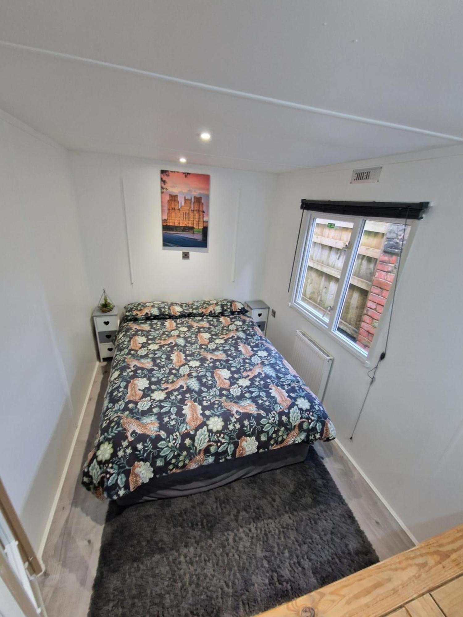 Featheredge Corner Lodge Вэллс Экстерьер фото