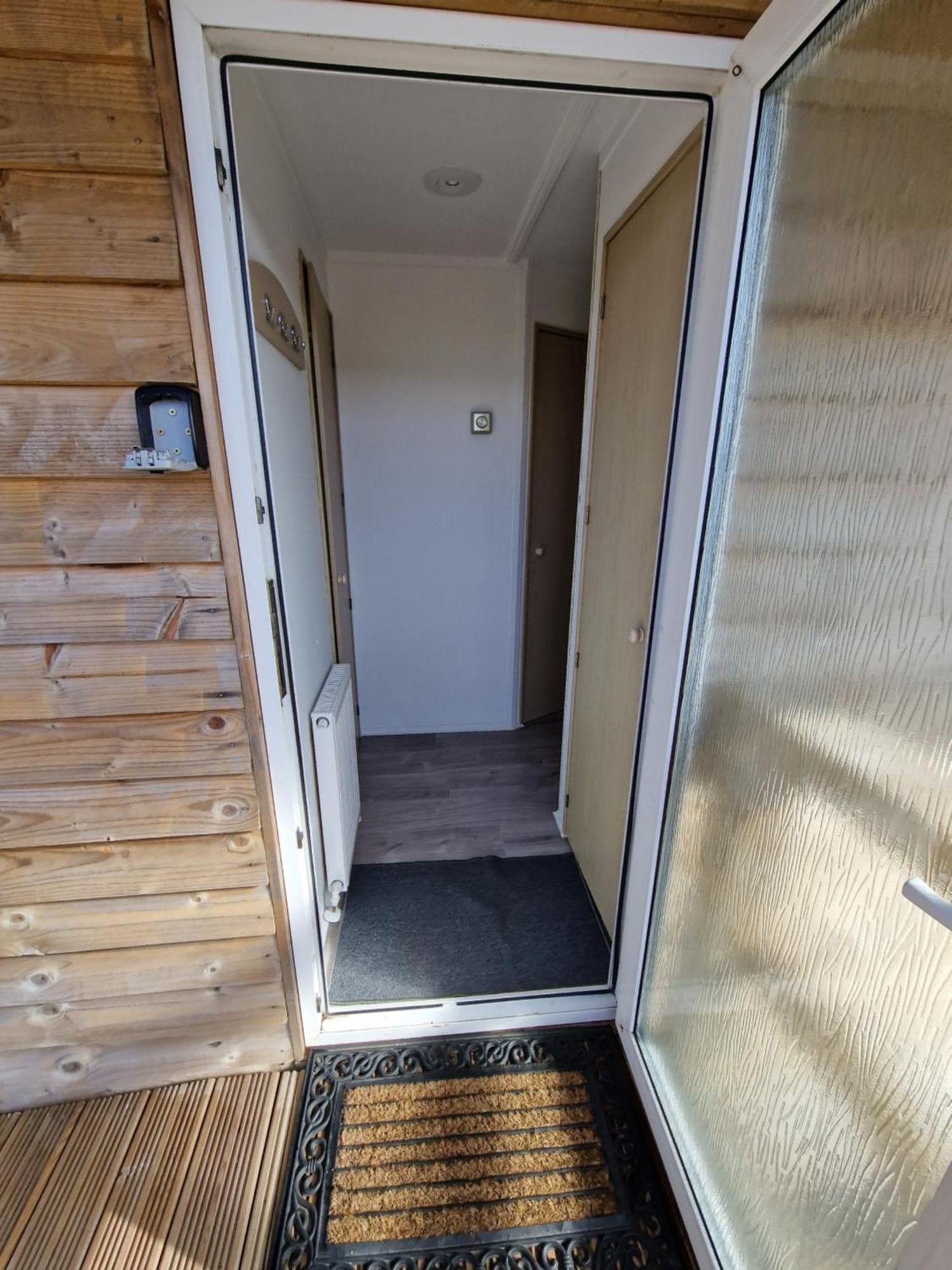 Featheredge Corner Lodge Вэллс Экстерьер фото